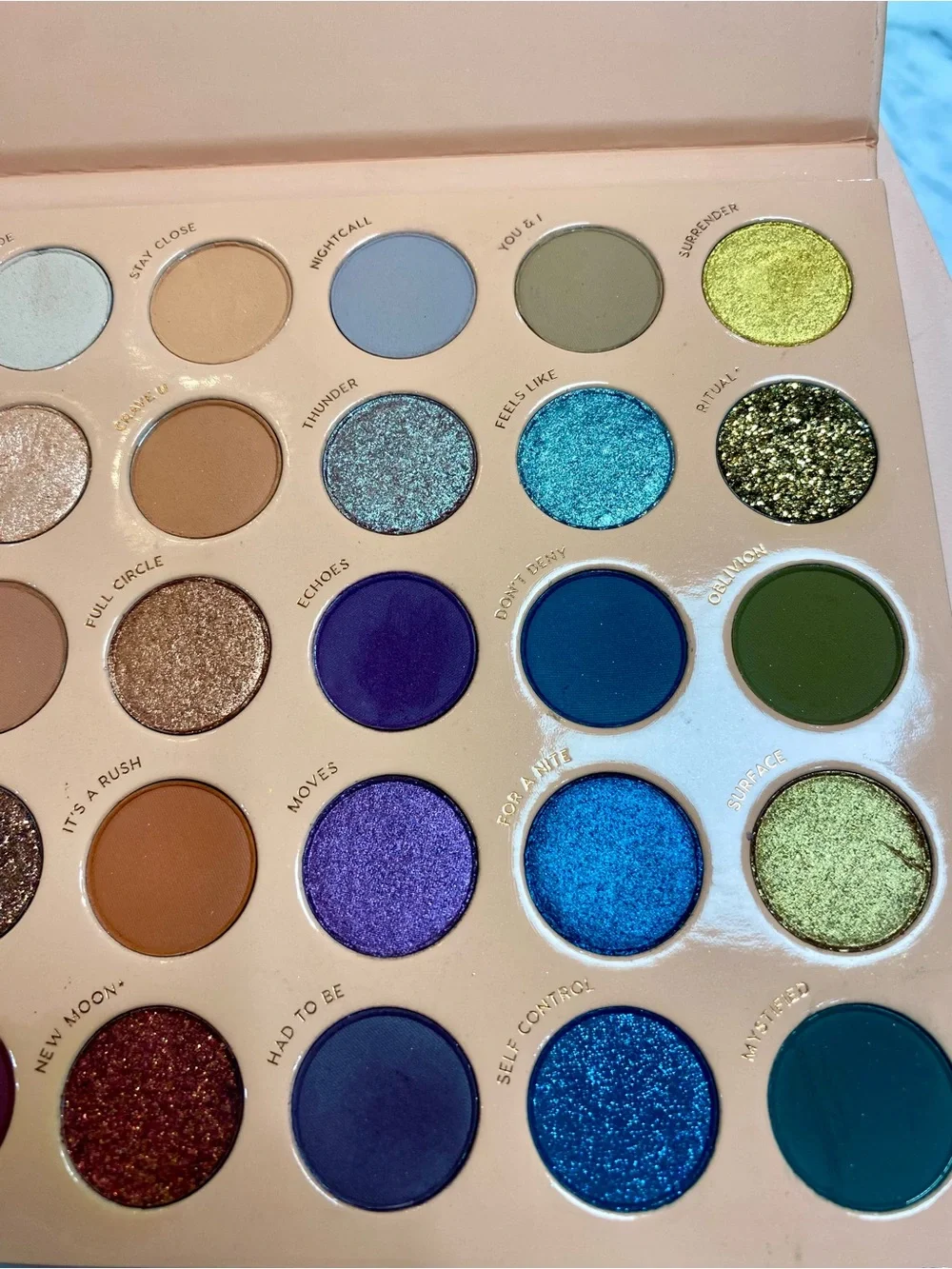 Colourpop It’s A Mood Eyeshadow Pallet W/30 Pans